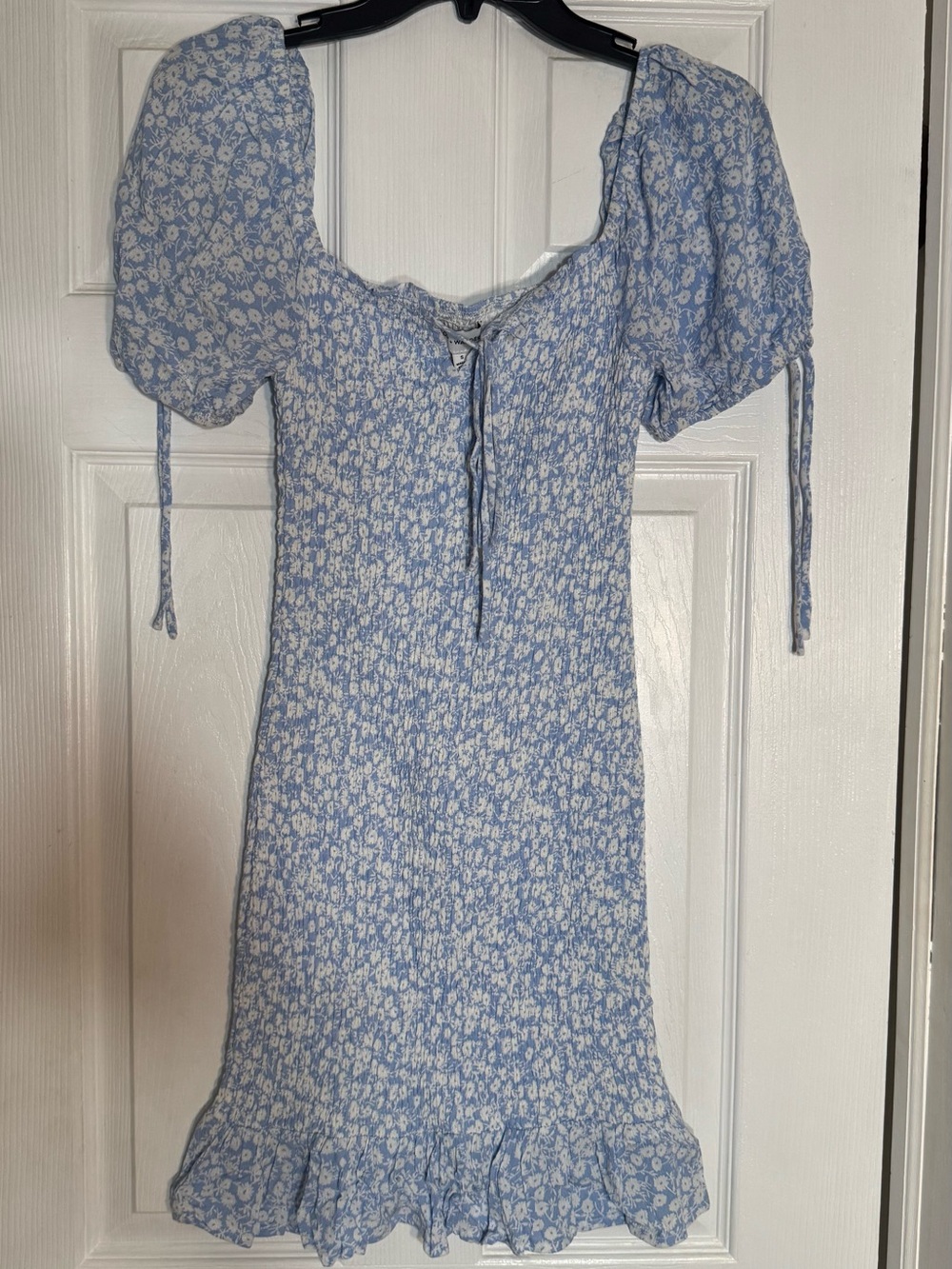 Bloomingdale’s Light Blue Floral Puff-Sleeve Smocked Midi Dress